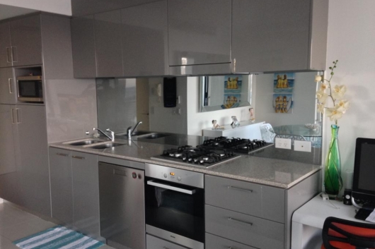 Mirror Splashback Surfers Paradise
